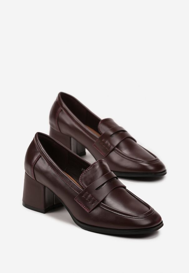 Born2be - Bordowe Półbuty na Słupku z Kwadratowym Noskiem i Ozdobnym Paskiem Smotere. Zapięcie: pasek. Kolor: czerwony. Obcas: na słupku. Styl: elegancki