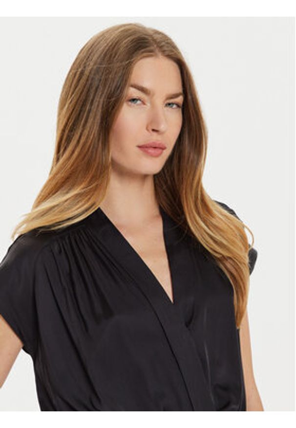 Motivi Bluzka 2733W000636N Czarny Regular Fit. Kolor: czarny. Materiał: wiskoza