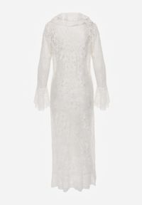 Born2be - Biała Narzutka Plażowa o Fasonie Długiej Sukienki z Koronki Ozdobiona Falbankami Araqiel. Okazja: na plażę. Typ kołnierza: kołnierz z falbankami. Kolor: biały. Materiał: koronka. Wzór: aplikacja, koronka. Sezon: lato. Styl: wakacyjny #4