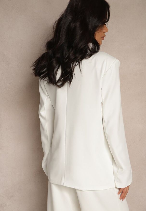 Renee - Biała Marynarka Ozdobiona Wiązaniem z Boku Lunorisa. Okazja: na co dzień. Kolor: biały. Wzór: aplikacja. Styl: casual, elegancki