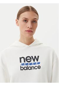 New Balance Bluza Sport Graphic WT51519 Biały Relaxed Fit. Kolor: biały. Materiał: bawełna. Styl: sportowy