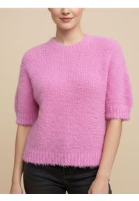 Sinsay - Miękka bluzka z krótkim rękawem i okrągłym dekoltem - różowy. Kolor: różowy. Długość rękawa: krótki rękaw. Długość: krótkie