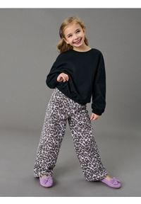 Sinsay - Jeansy wide leg w panterkę - wielobarwny. Wzór: motyw zwierzęcy #1