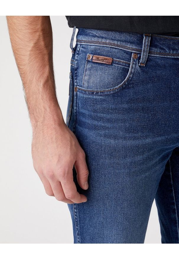 Wrangler - WRANGLER SPODNIE MĘSKIE TEXAS SLIM THE PRIME W12SU542R 112126520