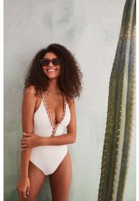 Women Secret - women'secret strój kąpielowy Formentera kolor biały miękka miseczka. Kolor: biały