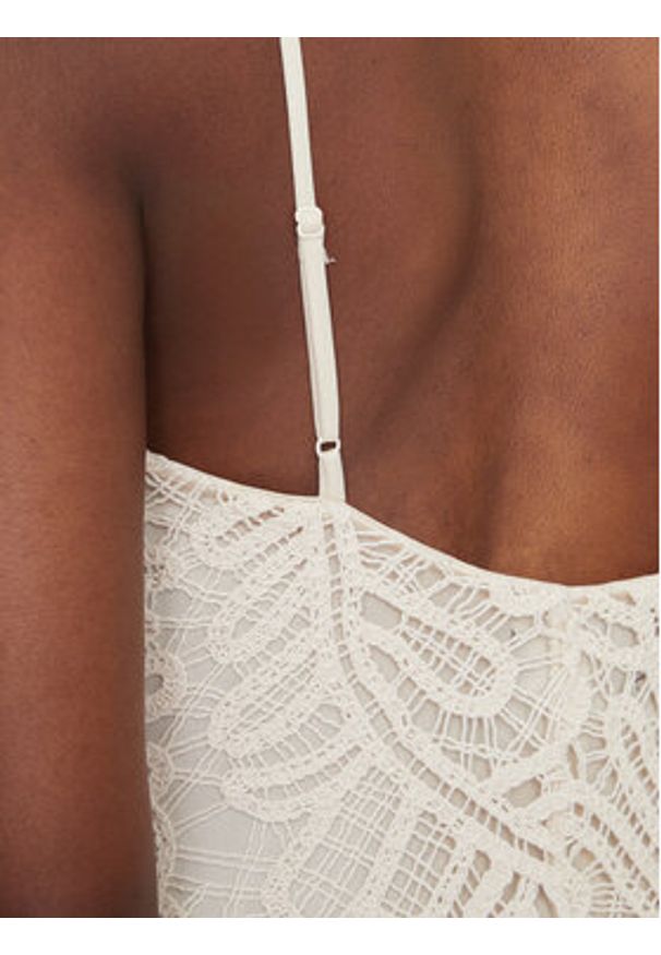 BARDOT - Bardot Sukienka koktajlowa 57998DB6 Écru Slim Fit. Materiał: bawełna. Styl: wizytowy