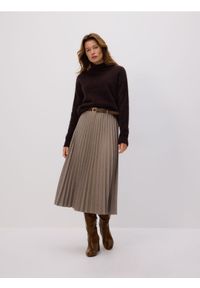Reserved - Plisowana spódnica midi z paskiem - beżowy. Kolor: beżowy. Materiał: dzianina