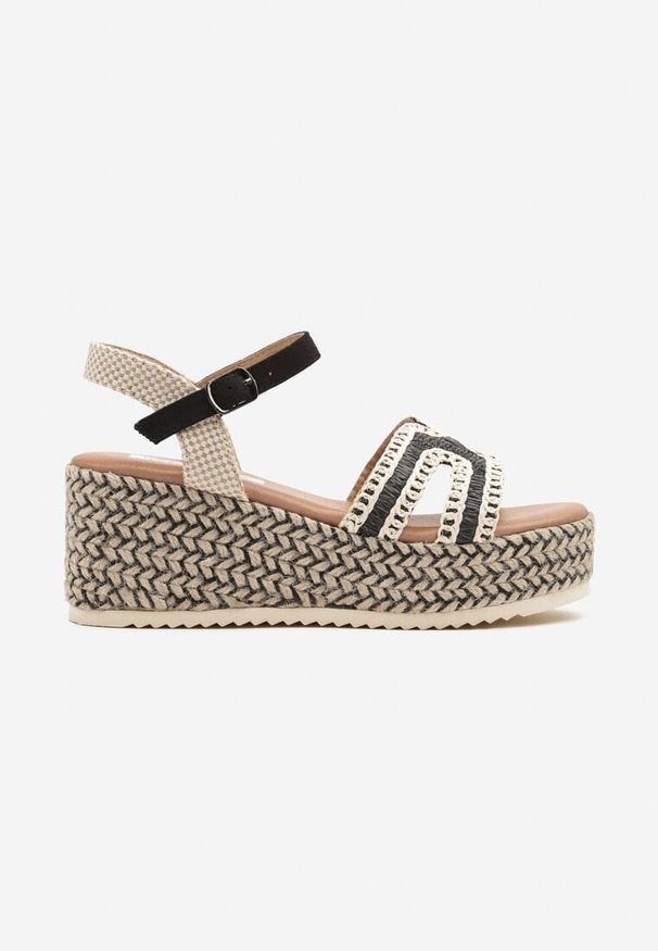 Renee - Czarne Sandały w Stylu Boho na Plecionym Koturnie Galtia. Okazja: na plażę, na spacer. Zapięcie: sprzączka. Kolor: czarny. Obcas: na koturnie. Styl: boho