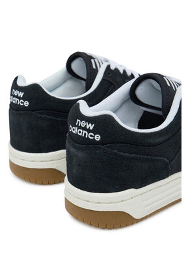 New Balance Sneakersy GSB480SB Czarny. Kolor: czarny. Materiał: skóra