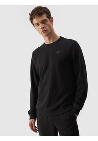4f - 4F Bluza dresowa nierozpinana bez kaptura męska - czarna XL. Okazja: na co dzień. Typ kołnierza: bez kaptura. Kolor: czarny. Materiał: dresówka. Wzór: gładki, ze splotem. Styl: casual, klasyczny, sportowy