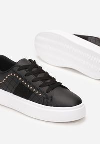 Renee - Czarne Sneakersy Amriel. Kolor: czarny. Szerokość cholewki: normalna. Wzór: aplikacja #4