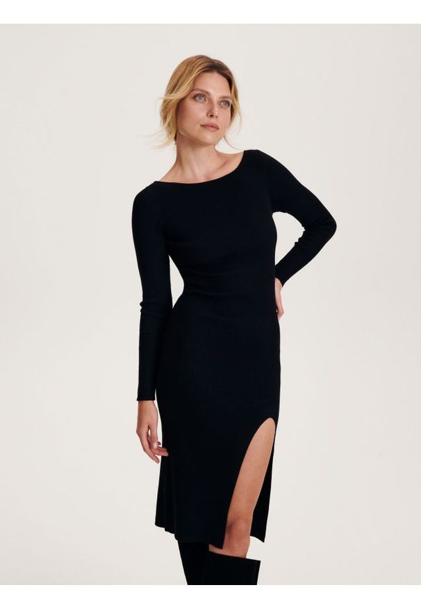 Reserved - Sukienka midi - czarny. Kolor: czarny. Materiał: wiskoza, dzianina. Długość: midi