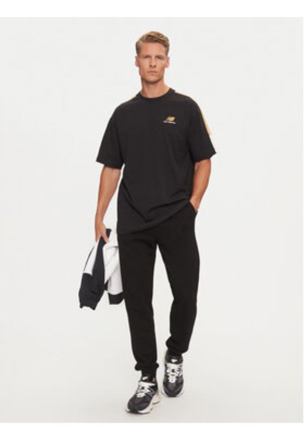 New Balance T-Shirt Classics MT43526BK Czarny Relaxed Fit. Kolor: czarny. Materiał: bawełna