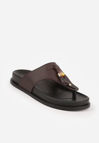 Born2be - Brązowe Klapki Typu Japonki Ozdobione Frędzlami Elinryss. Okazja: na co dzień, na spacer. Kolor: brązowy. Materiał: len. Wzór: aplikacja. Sezon: lato. Styl: boho, casual, elegancki #9