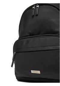 Calvin Klein Plecak Sleek Round Backpack LV04D3143G Czarny. Kolor: czarny. Materiał: materiał #5