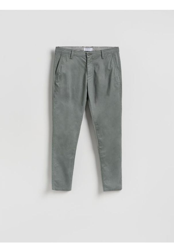 Reserved - Spodnie chino slim fit - jasny zielony. Kolor: zielony. Materiał: tkanina, bawełna
