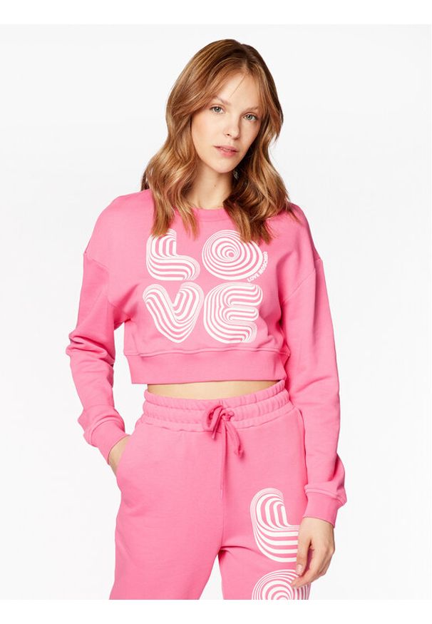 Love Moschino - LOVE MOSCHINO Bluza W646102M 4457 Różowy Cropped Fit. Kolor: różowy. Materiał: bawełna