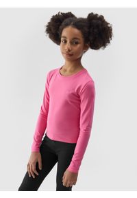 4f - Longsleeve crop-top dziewczęcy - różowy. Okazja: na co dzień. Kolor: różowy. Materiał: jersey, dzianina, bawełna, elastan, materiał. Długość rękawa: długi rękaw. Długość: długie. Wzór: jednolity, ze splotem, gładki. Styl: sportowy, casual