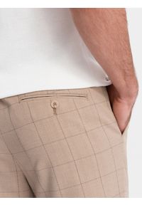 Ombre Clothing - Męskie spodnie o klasycznym kroju w delikatną kratę - piaskowe V2 OM-PACP-0187 - XXL. Materiał: materiał, poliester, wiskoza. Styl: klasyczny