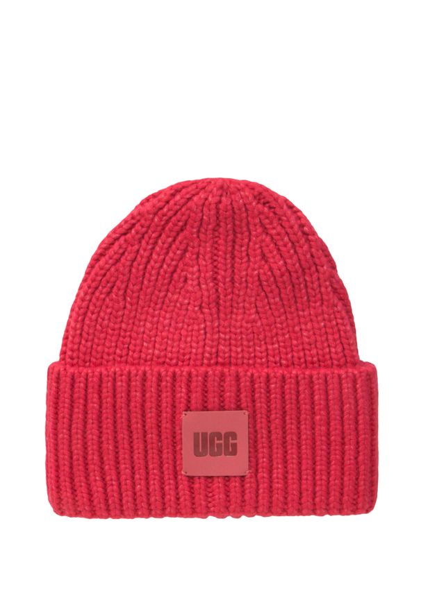 Ugg - Czapka UGG CHUNKY RIB BEANIE. Kolor: różowy. Materiał: skóra, dzianina. Wzór: ze splotem, aplikacja