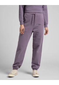 Lee - LEE RELAXED SWEATPANTS DAMSKIE SPODNIE DRESOWE WASHED PURPLE L32MTXTZ 112143857. Materiał: dresówka