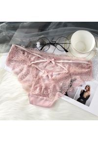 Intica - Stringi koronkowe z paseczkami na specjalne okazje Zeliha. Kolor: różowy. Materiał: koronka. Wzór: koronka