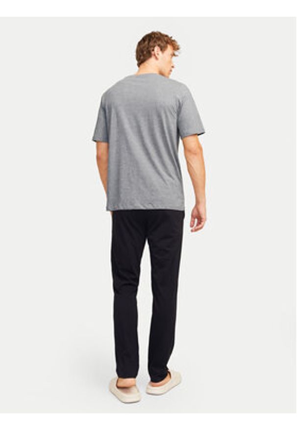 Jack & Jones - Jack&Jones Piżama Elton 12266998 Szary Standard Fit. Kolor: szary. Materiał: bawełna