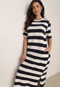Born2be - Biało-Czarna Pudełkowa Sukienka z Bawełny w Poziome Paski Diove. Okazja: do pracy, na co dzień, na spacer. Kolor: biały. Materiał: bawełna. Wzór: paski. Typ sukienki: proste. Styl: klasyczny, casual #7