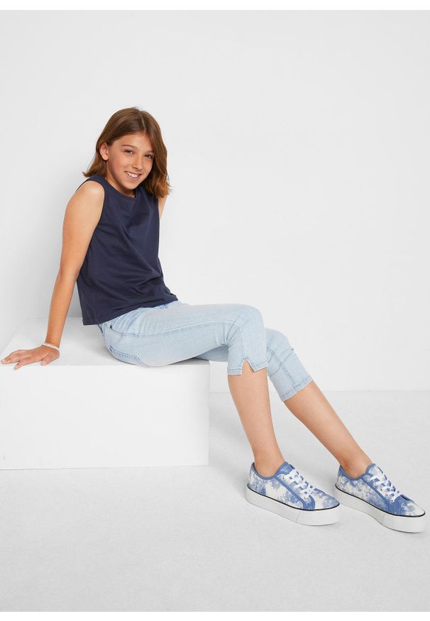 bonprix - Dżinsy rybaczki dziewczęce, mid waist. Kolor: niebieski. Sezon: lato