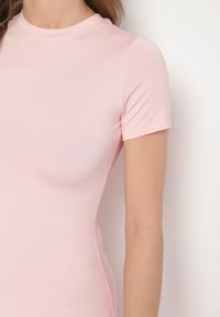 Born2be - Różowa Sukienka o Taliowanym Kroju z Krótkim Rękawem Liravise. Okazja: na co dzień. Kolor: różowy. Długość rękawa: krótki rękaw. Sezon: wiosna, lato. Typ sukienki: rozkloszowane. Styl: klasyczny, casual, elegancki #2