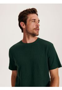 Reserved - T-shirt regular fit - zielony. Kolor: zielony. Materiał: dzianina, bawełna