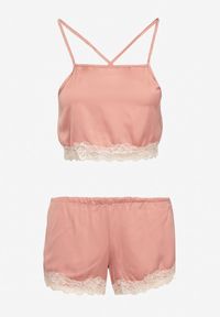 Renee - Różowy Komplet Piżamowy Krótki Wiązany Top na Ramiączkach Szorty z Gumką w Talii Tiseria. Kolekcja: plus size. Kolor: różowy. Materiał: materiał. Długość: krótkie