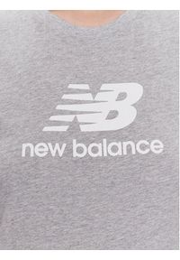 New Balance T-Shirt Essentials Stacked Logo WT31546 Szary Athletic Fit. Kolor: szary. Materiał: bawełna