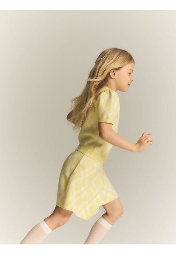 Reserved - Dzianinowa spódnica z wiskozą - jasnożółty. Kolor: żółty. Materiał: dzianina, wiskoza. Długość: krótkie