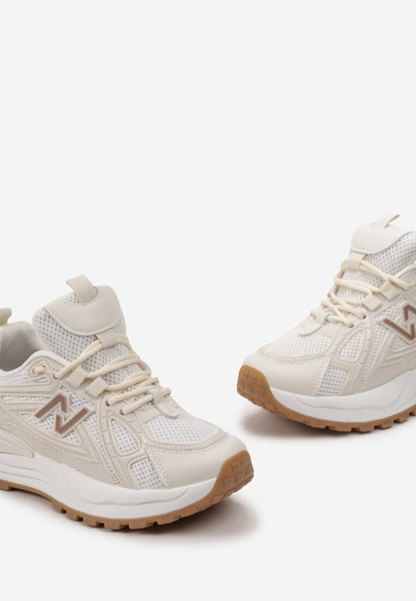 Born2be - Beżowe Sneakersy na Grubej Podeszwie z Siateczką Aslova. Kolor: beżowy