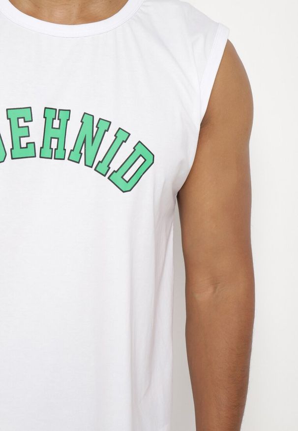 Born2be - Biała Koszulka Bawełniana bez Rękawów z Napisem Tiimasue. Kolor: biały. Materiał: bawełna. Długość rękawa: bez rękawów. Wzór: napisy