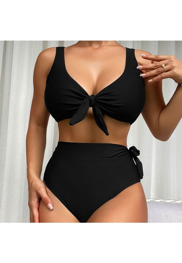 Intica - Strój kąpielowy dwuczęściowy z wiązaniem i wysokim stanem na plażę Ibala. Stan: podwyższony. Kolor: czarny