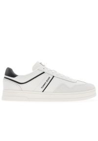 Buty męskie Tommy Jeans The Greenwich EM0EM01571-TCR - białe. Okazja: na co dzień. Zapięcie: sznurówki. Kolor: biały. Materiał: guma, skóra, zamsz. Szerokość cholewki: normalna. Wzór: aplikacja #1