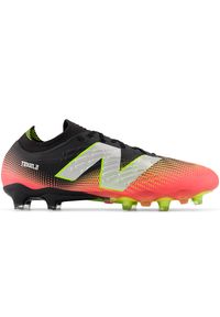 Korki męskie New Balance TEKELA PRO FG V4+ ST1FLI45 – czerwone. Kolor: czerwony. Materiał: guma, włókno, nylon. Szerokość cholewki: normalna. Sport: bieganie