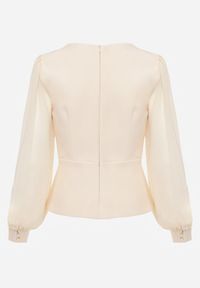 Renee - Beżowa Bluzka VICES w Kopertowym Stylu z Luźnymi Transparentnymi Rękawami i Dekoltem V Inge. Okazja: na co dzień, na komunię. Kolor: beżowy. Materiał: jeans. Styl: casual, elegancki #2