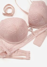 Born2be - Różowy Klasyczny Biustonosz Zdobiony Koronką i Aplikacją Metheis. Kolor: różowy. Materiał: koronka. Wzór: koronka, aplikacja #7