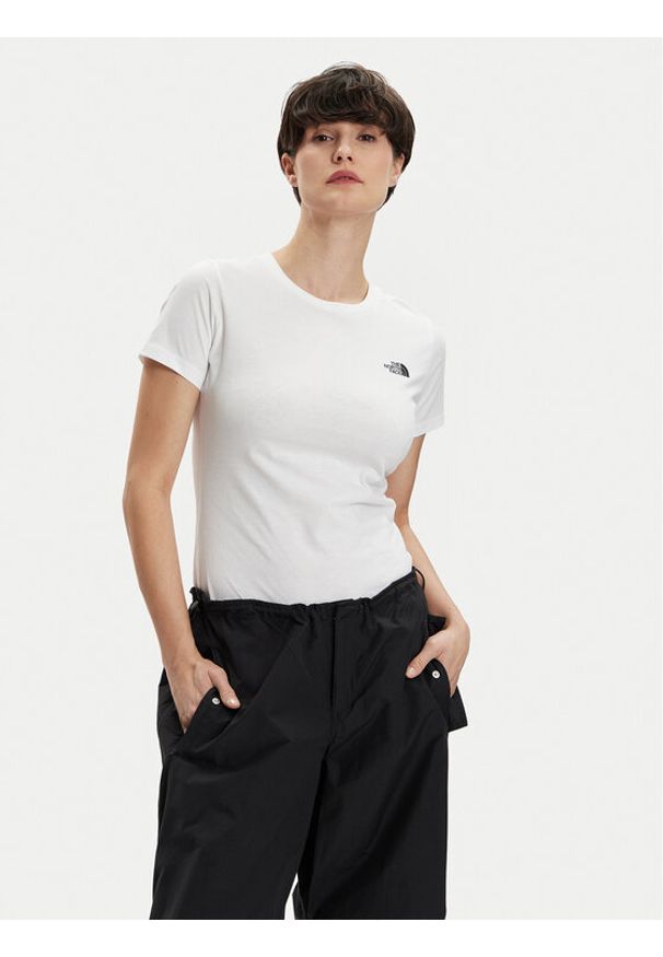 The North Face T-Shirt Simple Dome NF0A87NH Biały Regular Fit. Kolor: biały. Materiał: syntetyk, bawełna