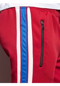 Ombre Clothing - Spodnie męskie dresowe joggery P854 - czerwone - M. Kolor: czerwony. Materiał: dresówka. Wzór: haft, kolorowy. Styl: retro #3