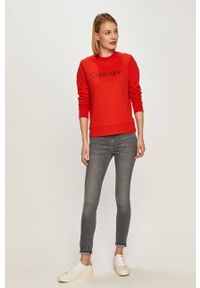Calvin Klein - Bluza bawełniana. Okazja: na co dzień. Typ kołnierza: bez kaptura. Kolor: czerwony. Materiał: bawełna. Wzór: nadruk. Styl: casual #6