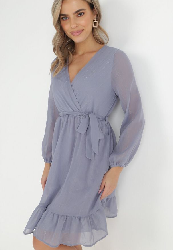 Born2be - Niebieska Sukienka Pronestra. Kolor: niebieski. Materiał: tkanina, materiał. Wzór: gładki. Typ sukienki: kopertowe. Styl: elegancki. Długość: mini