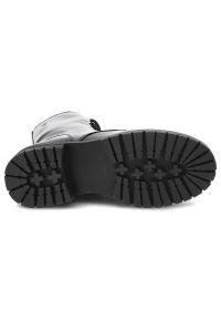 Czarne Botki Filippo Wygodne Skórzane Buty Damskie. Okazja: na uczelnię, na co dzień. Kolor: czarny. Materiał: skóra. Szerokość cholewki: normalna. Wzór: aplikacja. Obcas: na obcasie. Styl: casual. Wysokość obcasa: niski #6