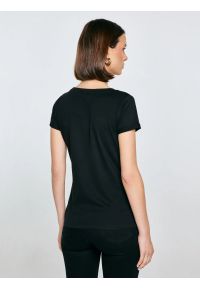 Big-Star - Koszulka damska z napisem z cyrkonii czarna Malvina 906. Kolor: czarny. Materiał: dzianina, bawełna, jeans. Wzór: napisy. Styl: klasyczny #2