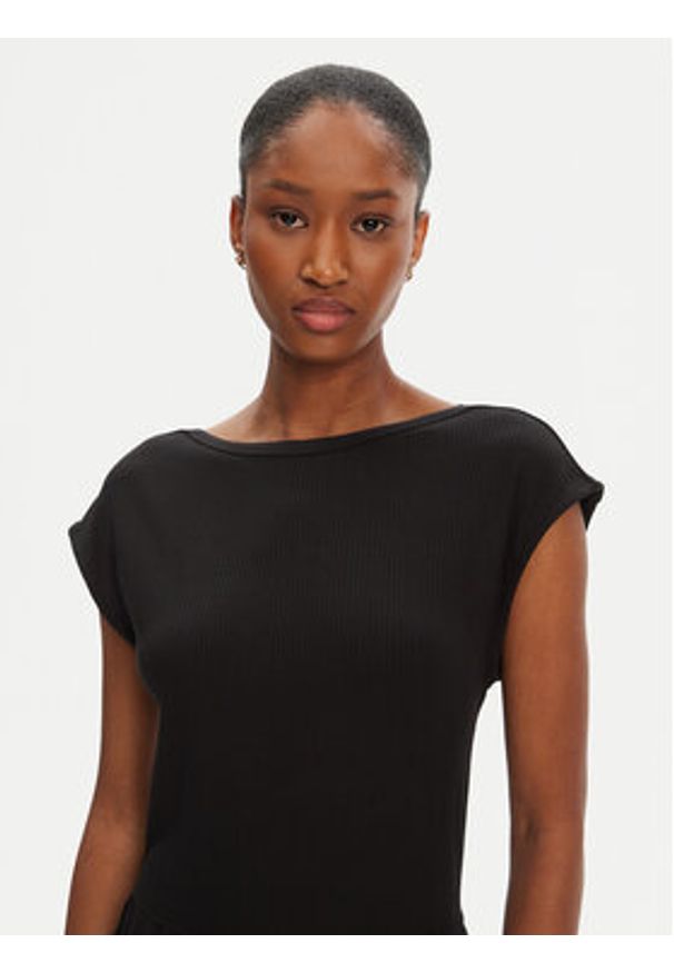 TOMMY HILFIGER - Tommy Hilfiger Sukienka codzienna WW0WW44491 Czarny Regular Fit. Okazja: na co dzień. Kolor: czarny. Materiał: syntetyk. Typ sukienki: proste. Styl: casual