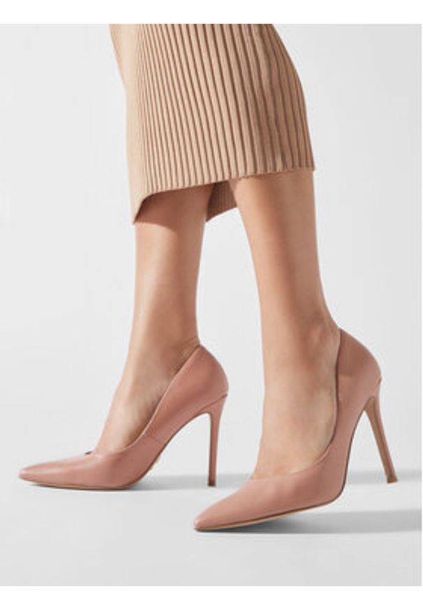 Steve Madden Szpilki Evelyn-E Pump SM19000078 SM19000078-602 Różowy. Kolor: różowy. Materiał: skóra. Obcas: na szpilce