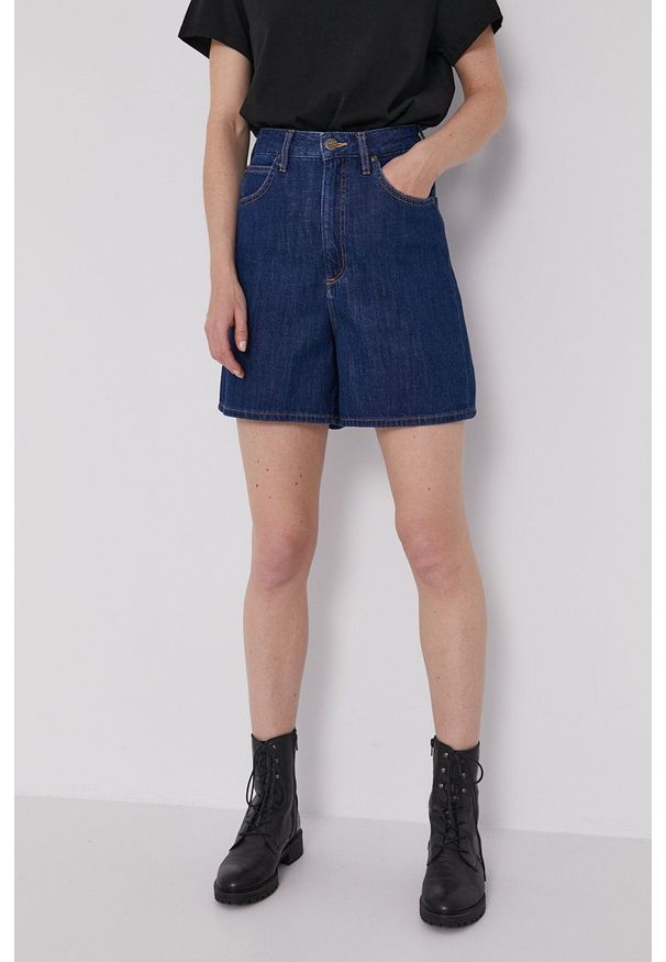 Lee Szorty jeansowe damskie kolor granatowy gładkie high waist. Okazja: na co dzień. Stan: podwyższony. Kolor: niebieski. Materiał: jeans. Wzór: gładki. Styl: casual